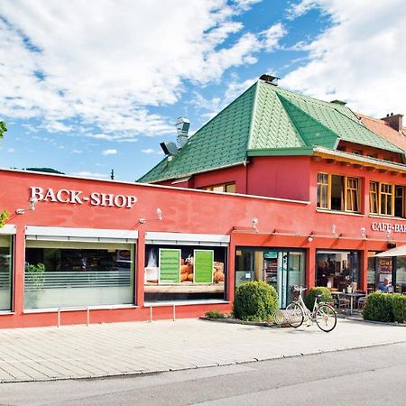 Bed and Breakfast Cafe Lounge Traisen Экстерьер фото