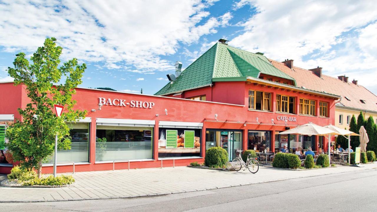 Bed and Breakfast Cafe Lounge Traisen Экстерьер фото